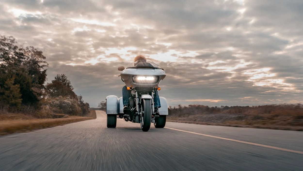 Exploring the Beauty of York on the 2024 Harley-Davidson® Road Glide® 3