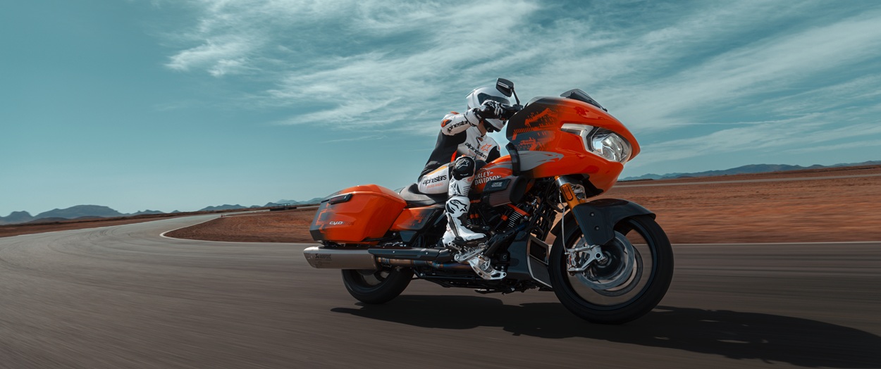 Discover the 2025 Harley-Davidson® CVO™ Road Glide® RR in York, PA